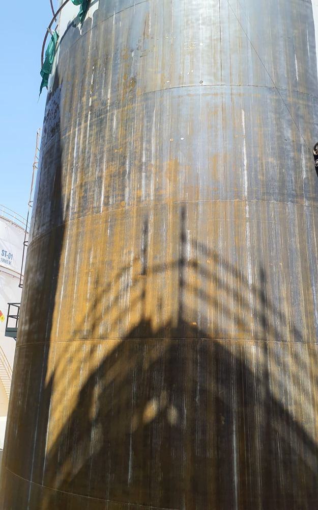 Tank shell after robotic hydroblasting